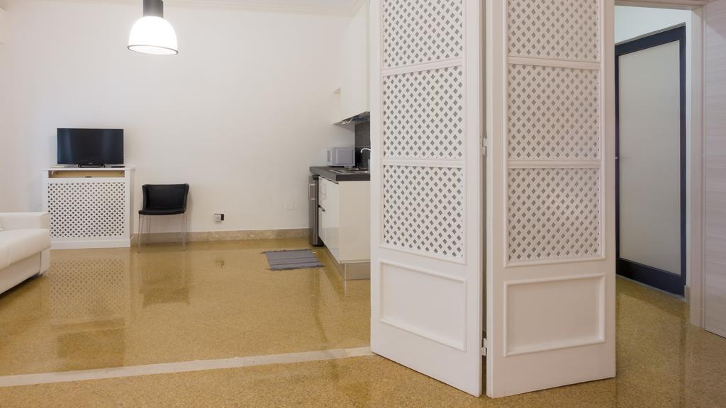 In Center Apartment *